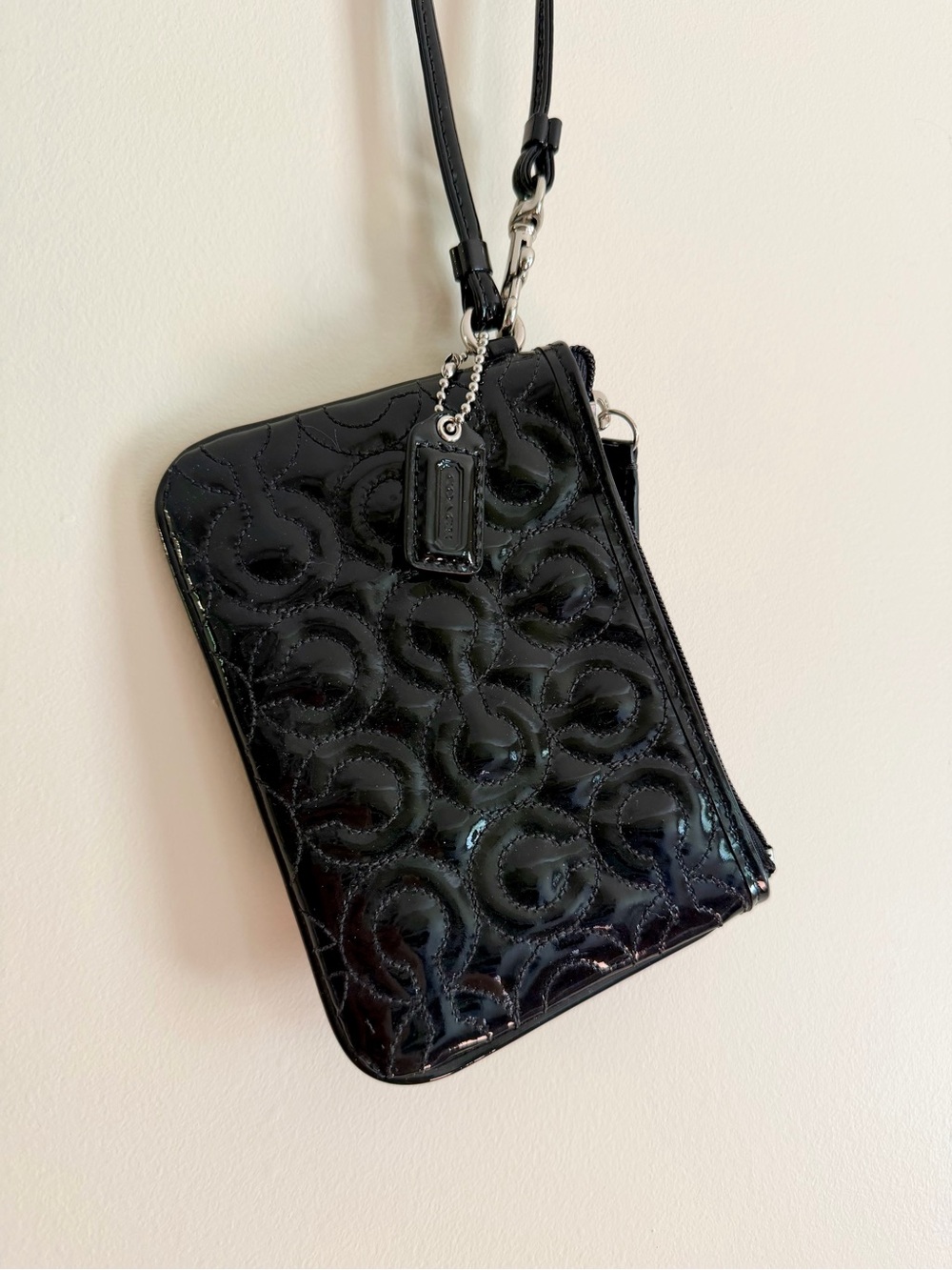 COACH 42963 OP Stiches Black Patent Leather Universal Small Wristlet